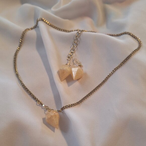 Artisan Handmade Resin Soft Pink and Gold Flake Gem Shape Necklace Earring Set - Picture 1 of 6